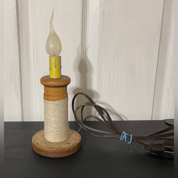 Electric Spool Bobbin Candle Bulb Lamp - Picture 2 of 10
